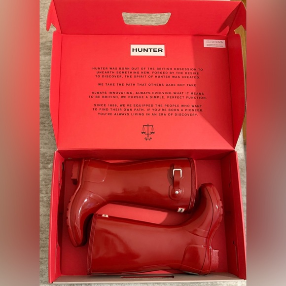 Hunter Glossy Red Rain Boots Preloved in Excellent Condition Girls Size 2 - Picture 2 of 8